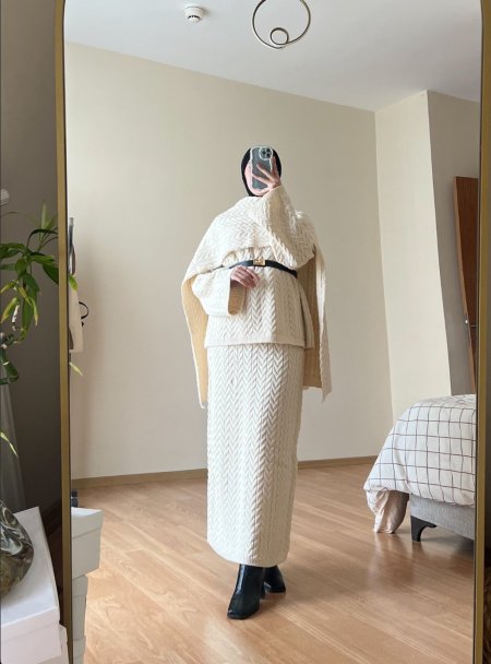 طقم صوف تنورة مع سكارف - سكري