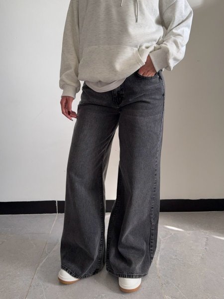 بنطلون جينز رصاصي عريض