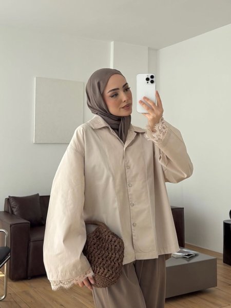 قميص دانتيل بيج