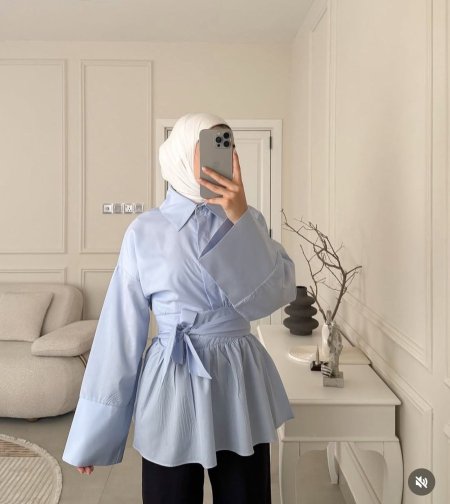 قميص مع حزام عريض ازرق