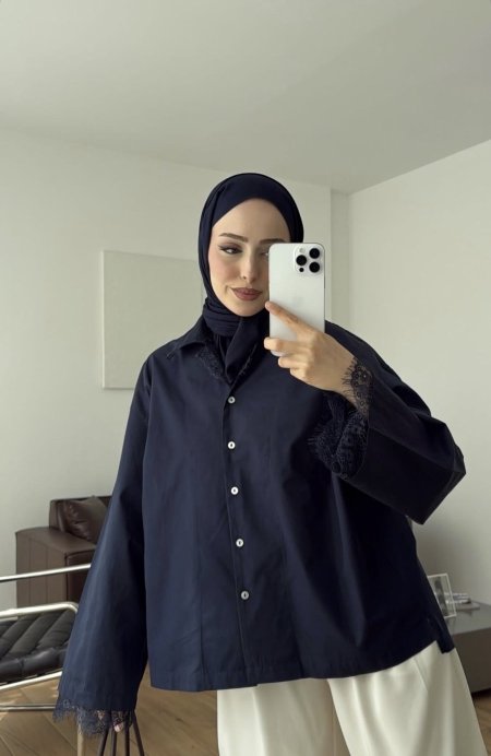 قميص دانتيل كحلي