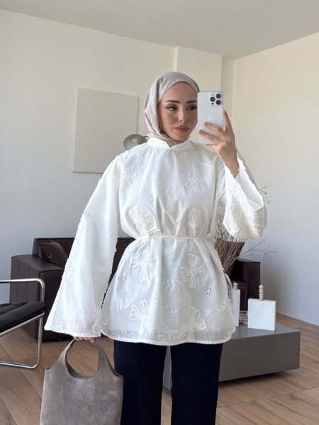 بلوز دانتيل مبطن - ابيض