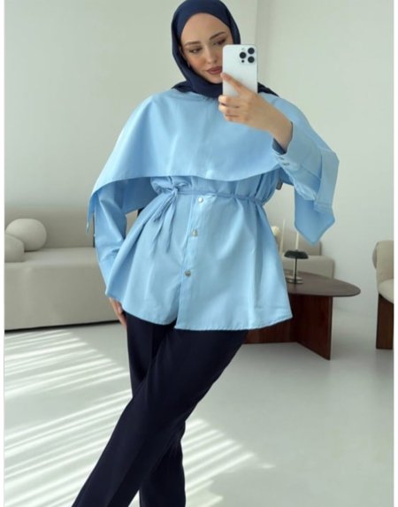 قميص ازرق راقي مع وشاح