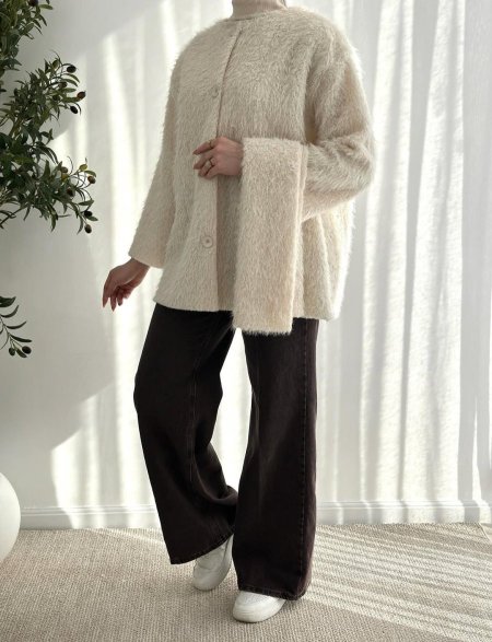 جاكيت بيج ناعم مع سكارف